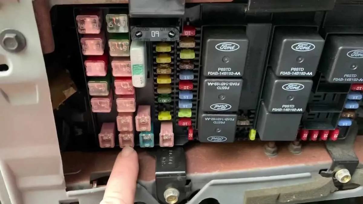 03 f250 fuse diagram 03 f250 fuse diagram