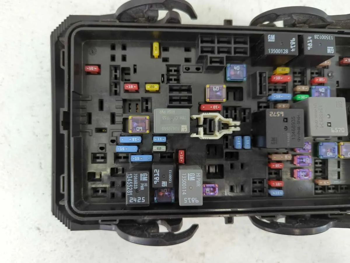 09 malibu fuse box diagram
