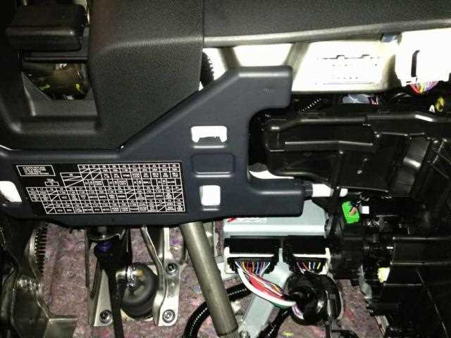 Removing and Replacing a Blown Fuse